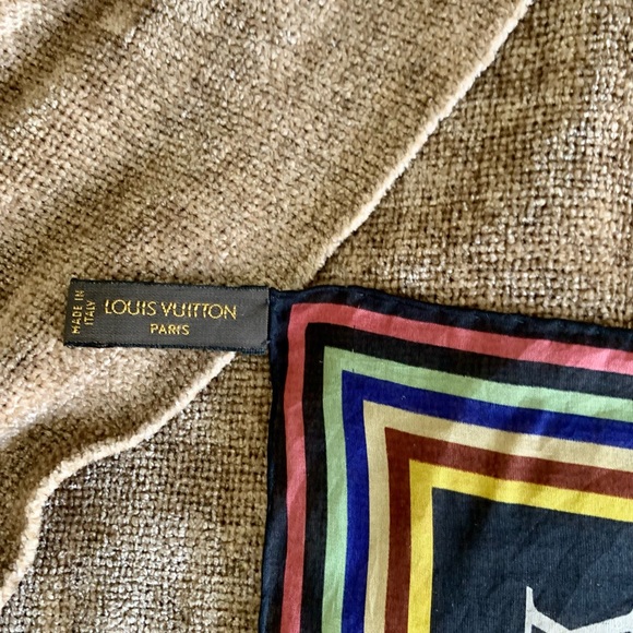 Authentic Louis Vuitton Scarf - Picture 3 of 4